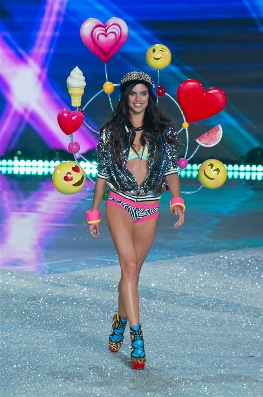 Victoria s Secret Fashion Show 2013